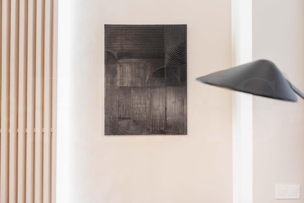 Contemporary Minimalist Apartment By Rems Málaga Eksteriør billede