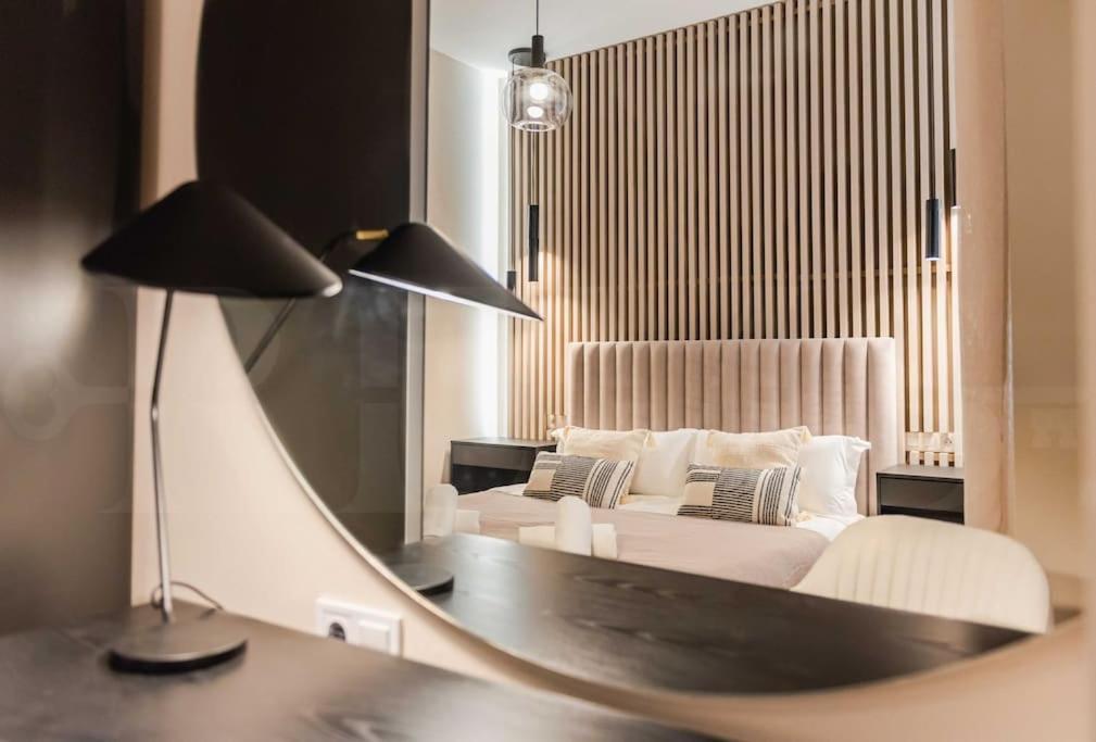 Contemporary Minimalist Apartment By Rems Málaga Eksteriør billede